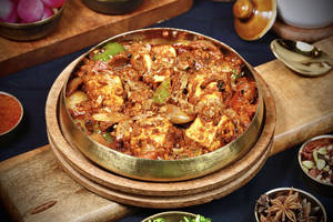 Lahsuni Paneer Tikka Masala [Taka Tak]