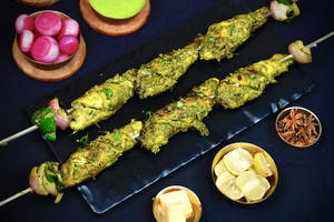 Hariyali Chaap Sabut Tandoori