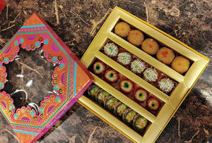 Assorted Box -2 (4 Line)