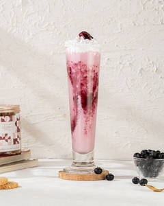 Berry Madness Blueberry Shake