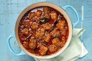 Pork Curry With Tomato