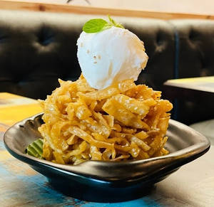 Honey Noodle With Icecream