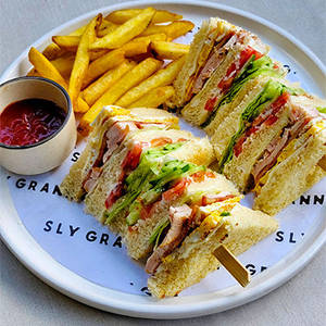 Non Vegetarian Club Sandwich