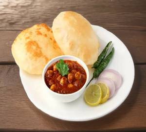 Chola Bhatura (2 Pc)