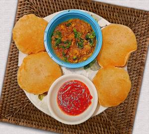 Puri [6Pieces] + Bhaji