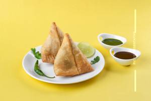 Aloo Samosa [1 Piece]