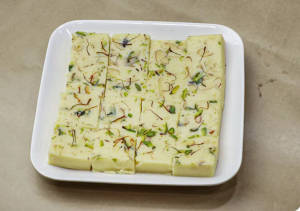 Kashmiri Barfi