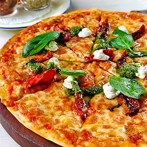 Sun Dried Tomato Pizza