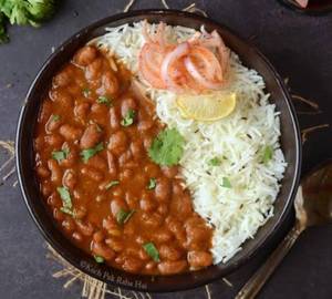 Pure Veg Special Big Rajma Rice Bowl [500Ml] + 250Ml Mineral Water