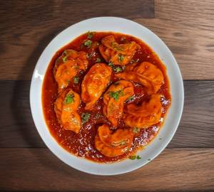Chicken gravy momo [ full ]
