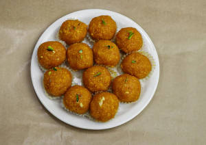 Kanpuri Laddo
