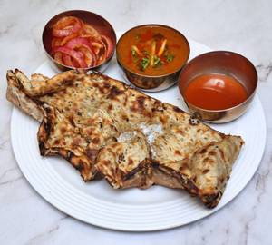 Chur Chur Naan Platter