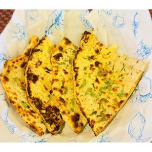 Chilli Cheese Garlic Naan