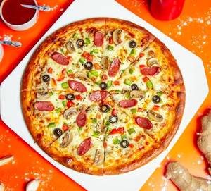Onion capsicum pizza