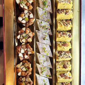 Diwali Gift Assorted Box 3 Lines Mix (1kg)