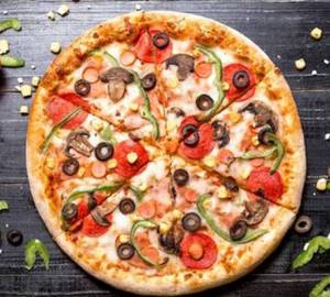 Veg garden pizza