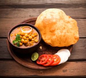 Chole Bhature [2pc] With gulab jamun[ 4pc]