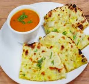 Onion Naan with Gravy