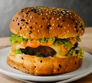 (New) Ground BACON Pork Burger with burger sauce, Cheddar and Fries