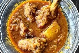 Chicken curry with aloo [2 pieces]