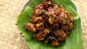 Chicken varutha curry