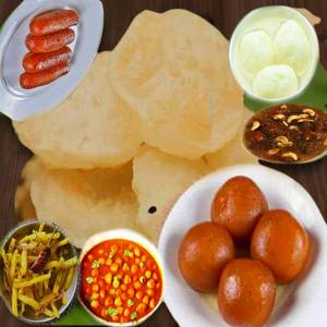 Luchi 4pcs+Aloo Vaja++ Ghugni+Chutneym 200gm +Rosogolla 2pc+Gulab Jamun 2pc+Soft Langcha 2pc 