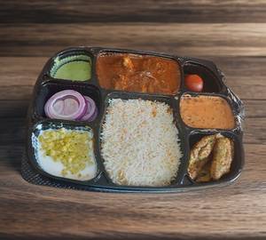 Mom's Kitchen Thali