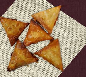 Chicken Samosa (5 Pieces)