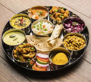 Veg Standard Thali