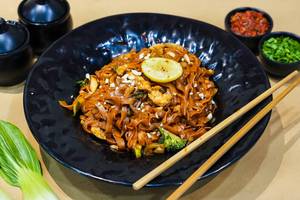 Chicken Pad Thai Noodles