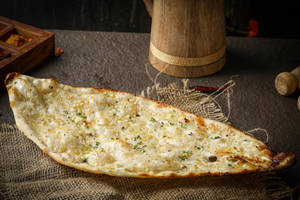 Garlic Naan (1 Pc)