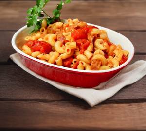 Macaroni red sauce