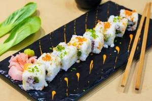 Chicken Tempura Maki Sushi Roll