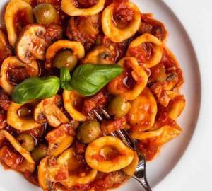 Mushroom macaroni red sauce