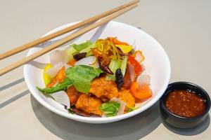 Diced Chicken Dry In Choice Of Sauce