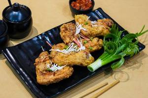 Crispy Fried Hot Wings