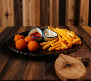 French Fries With Chicken Jalapeno Cheese Ball [ 4 Pieces ]