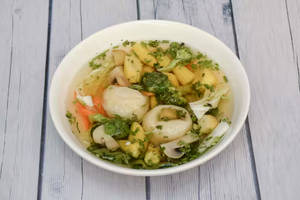 Chicken Noodles Bar Sizzler in Choice of Sauce