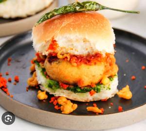 Vada Pav (1 Pcs)