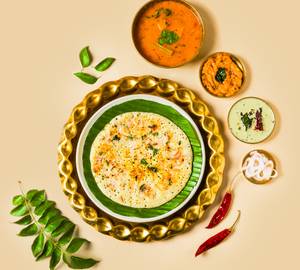 Butter Onion Uttapam