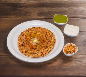Paneer Paratha 2 Pcs With Dahi