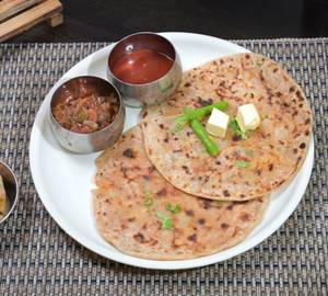 Aloo Pyaz Paratha