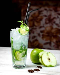 Green apple