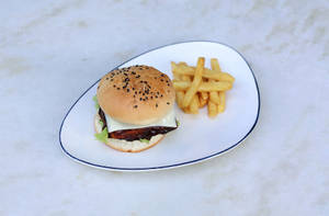 Korean Spicy Paneer Burger