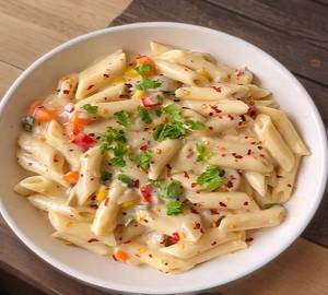 White Sauce Pasta