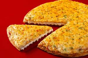 Double Cheese Dragonfire Margherita Medium Pizza.