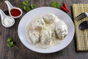 Chicken Cheesy Peshawari Momos