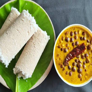 Puttu & Veg Curry