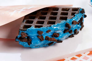 Cream N Cookies Waffle Sandwich