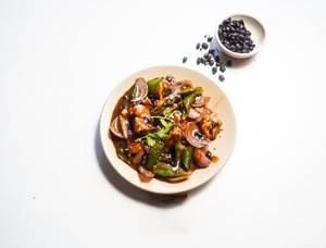 Chicken With Black Beans